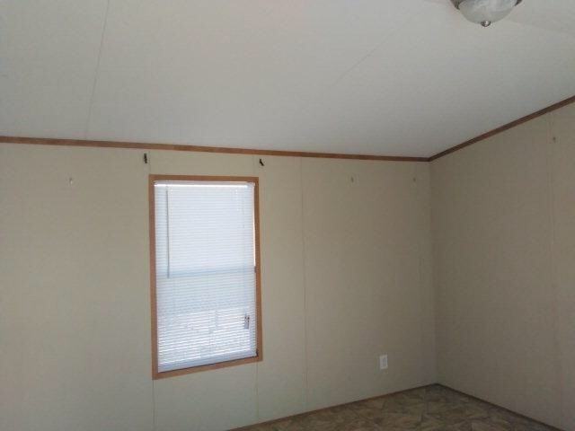 1223 N Hancock Ave - Photo 7 of 8