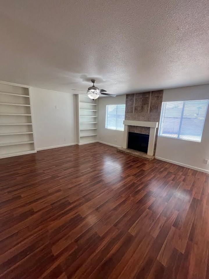 7222 W Caron Dr - Photo 2 of 9