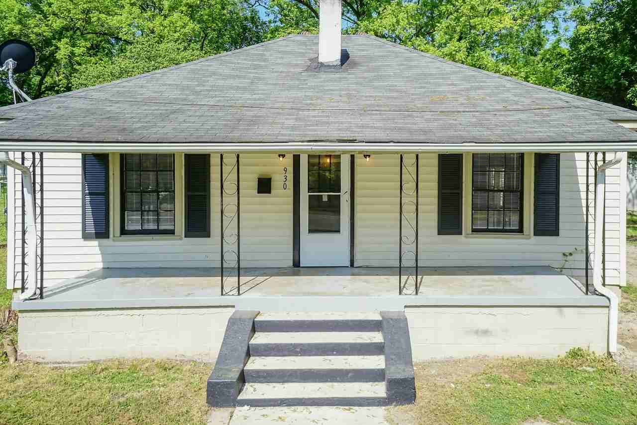 930 Elm St - Photo 3 of 26
