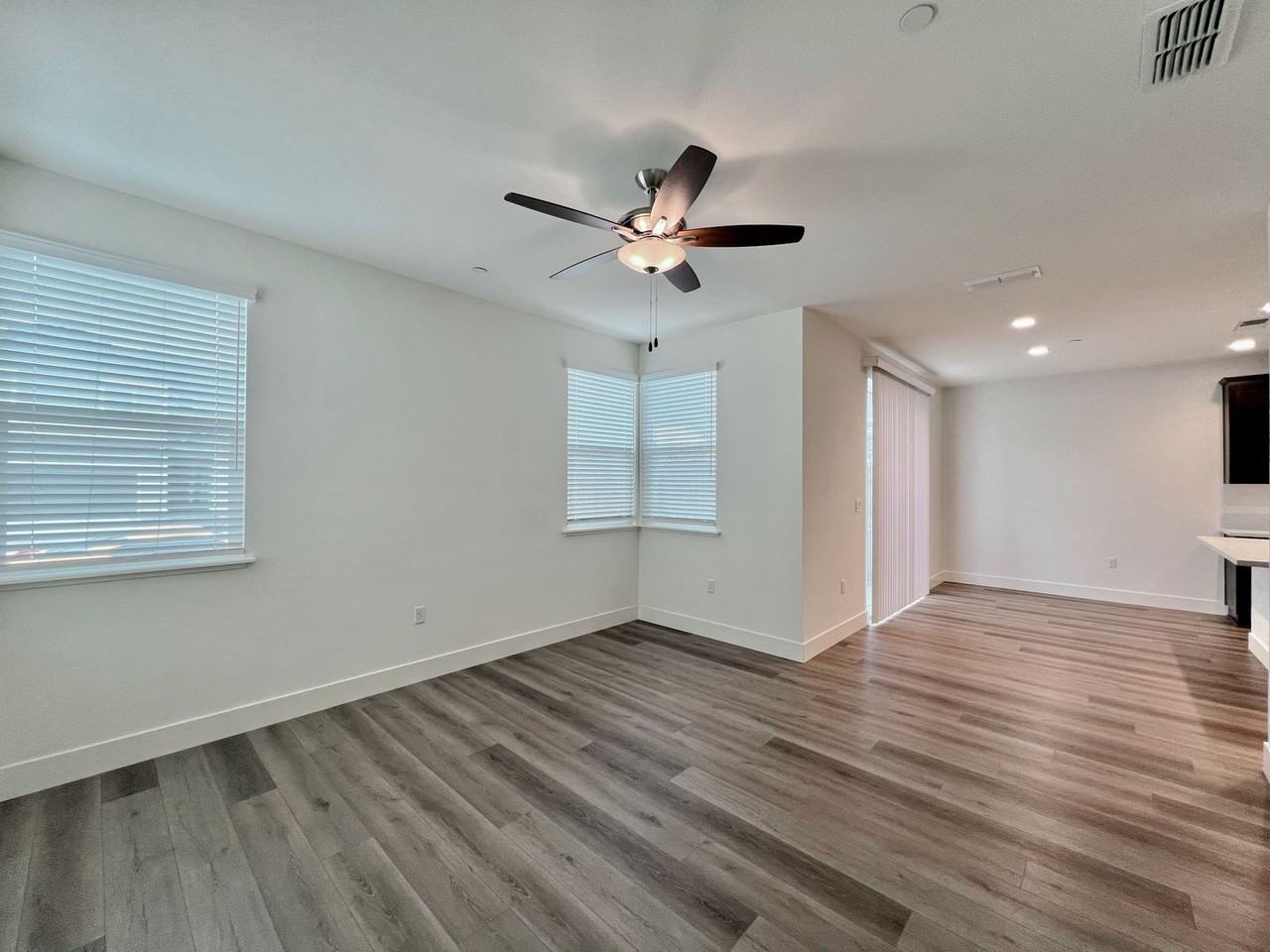 1311 Chariot Rd - Photo 3 of 11
