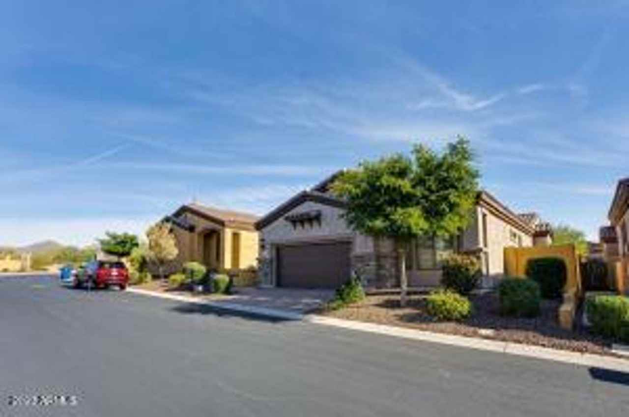 2141 N 88th St - Photo 2 of 31