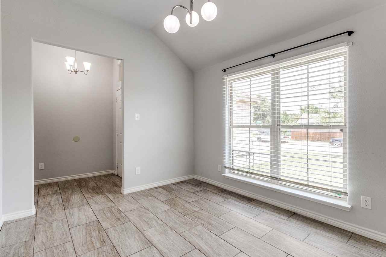 2827 Ainwick Ct - Photo 2 of 12