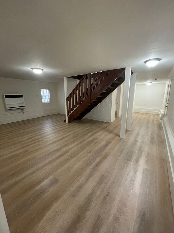 2924 Filbert St - Photo 2 of 11