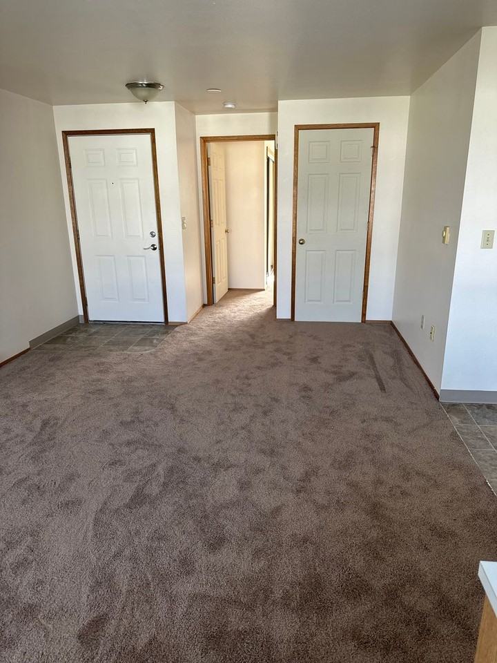 #359 KINGS POINTE - Photo 3 of 11