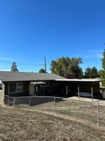 featured image of 1068 W Pilger St