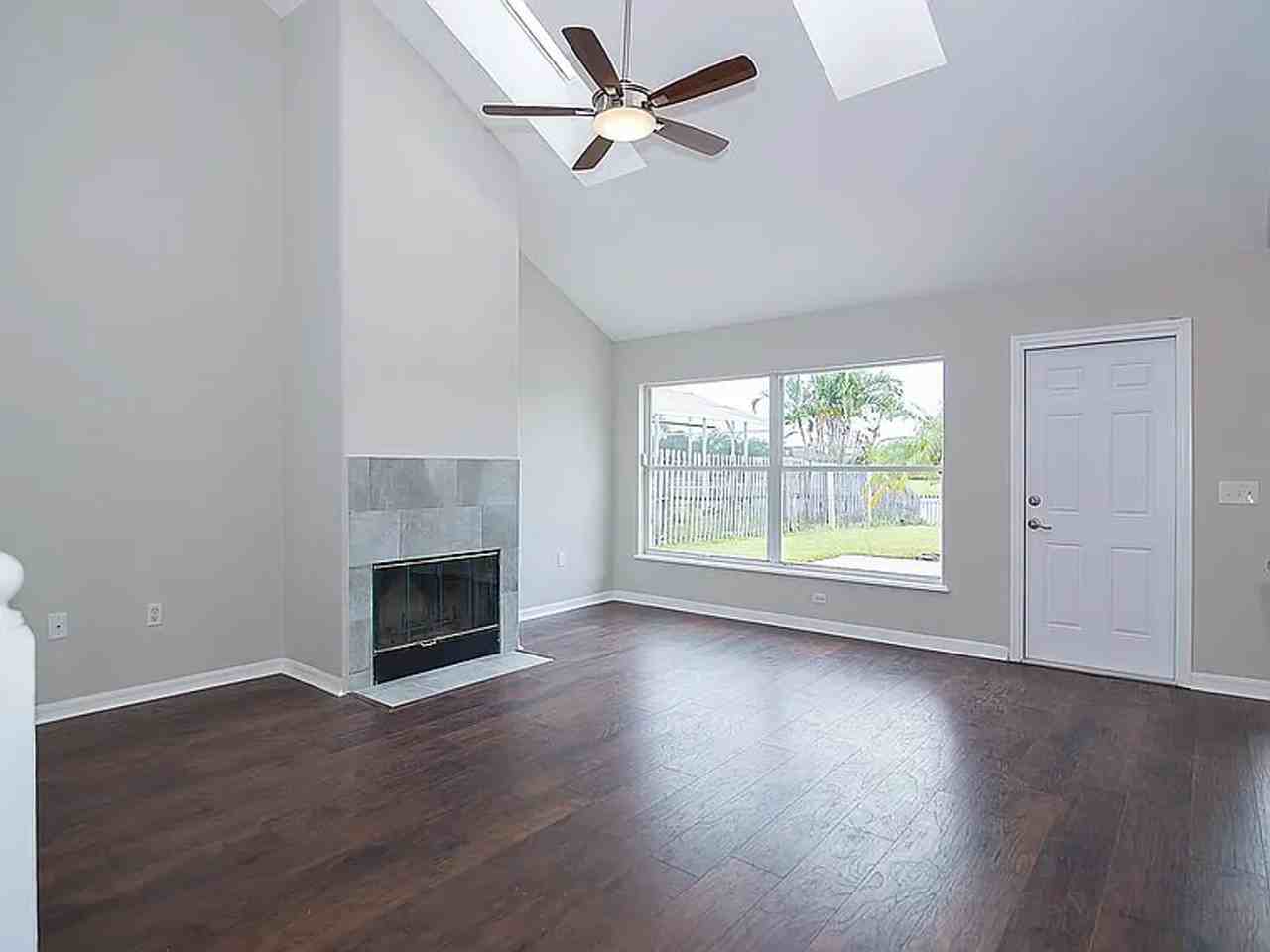 1518 Nestlewood Trl - Photo 5 of 26