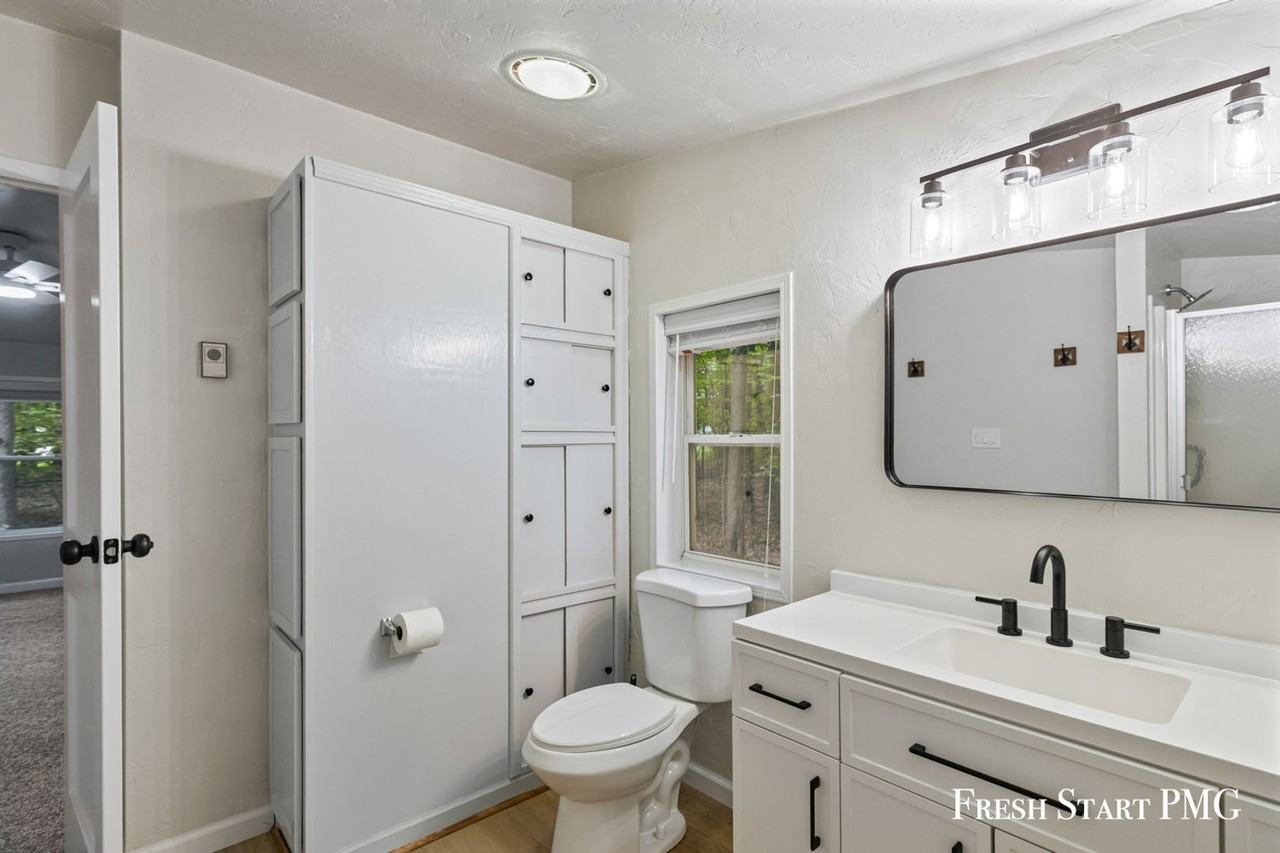 8855 Schultz St - Photo 2 of 28