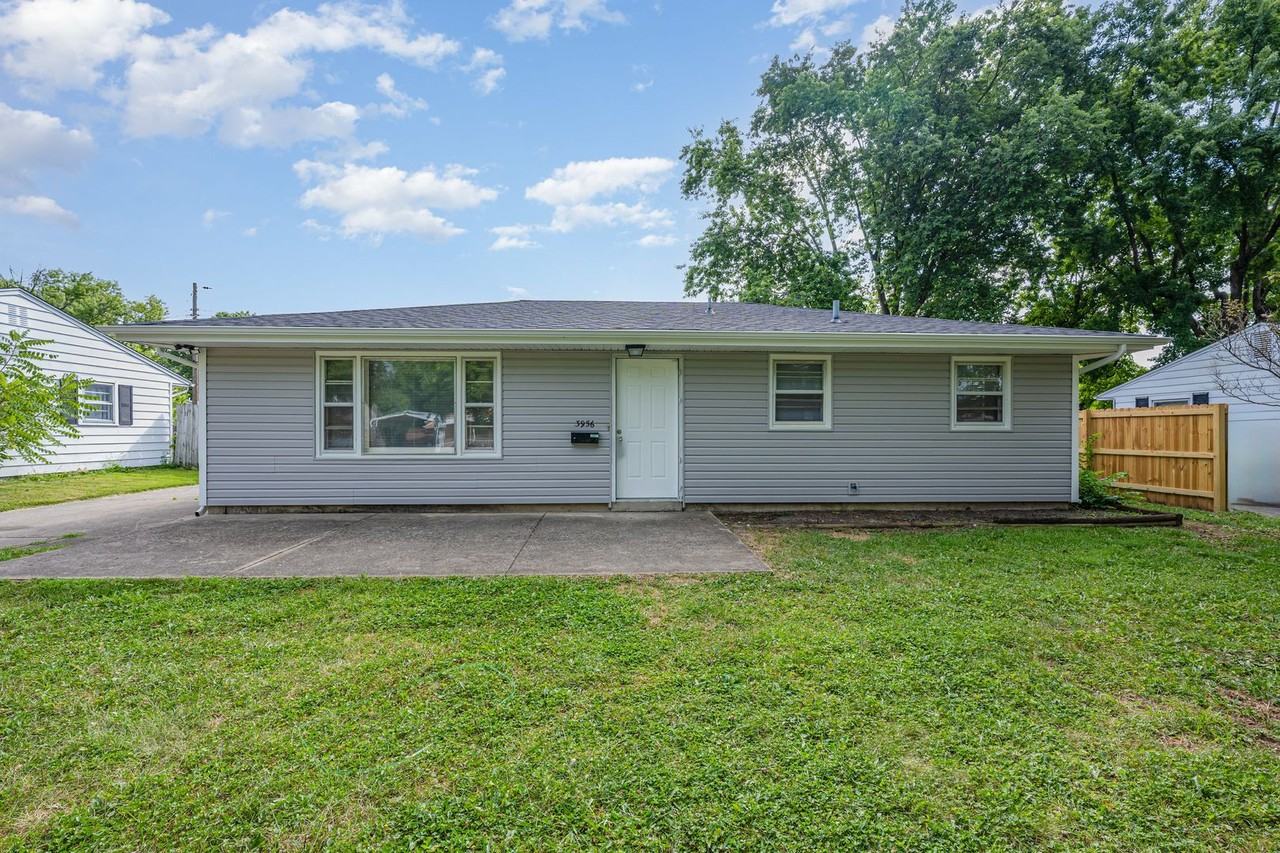 3956 Montevideo Dr - Photo 2 of 27