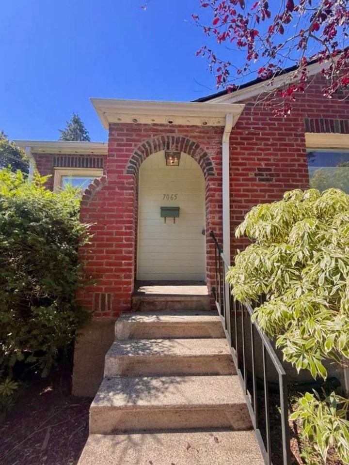 7065 7th Ave Nw - Photo 2 of 38