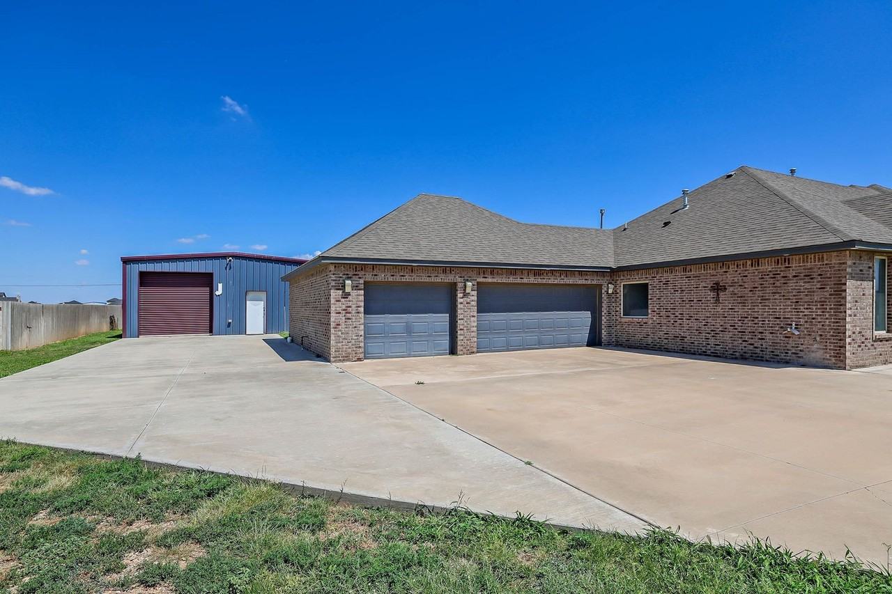9650 Hey Jude Ln W - Photo 3 of 44