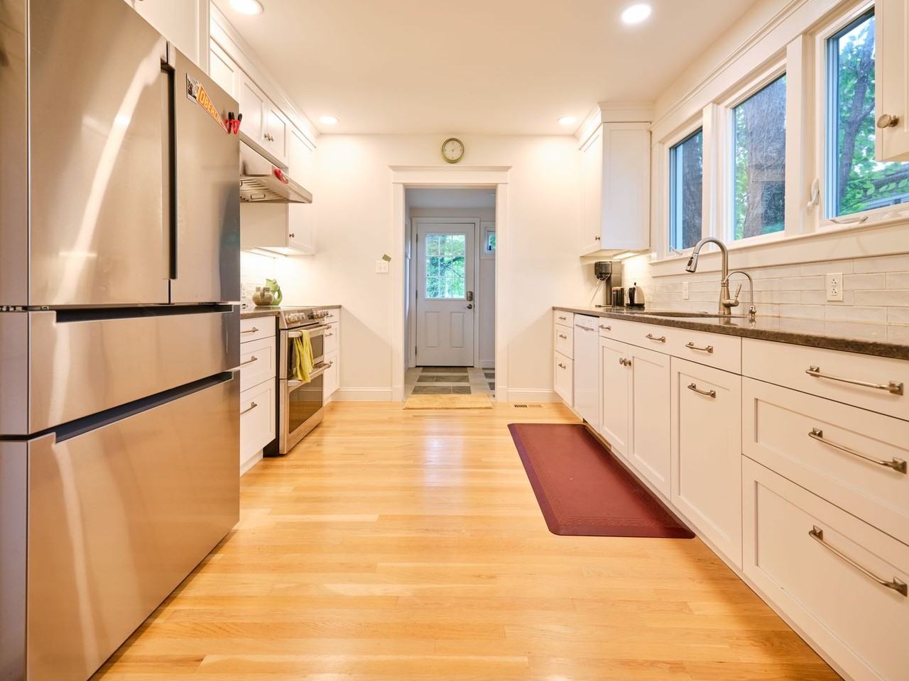 119 Washington Grove Ln - Photo 5 of 25