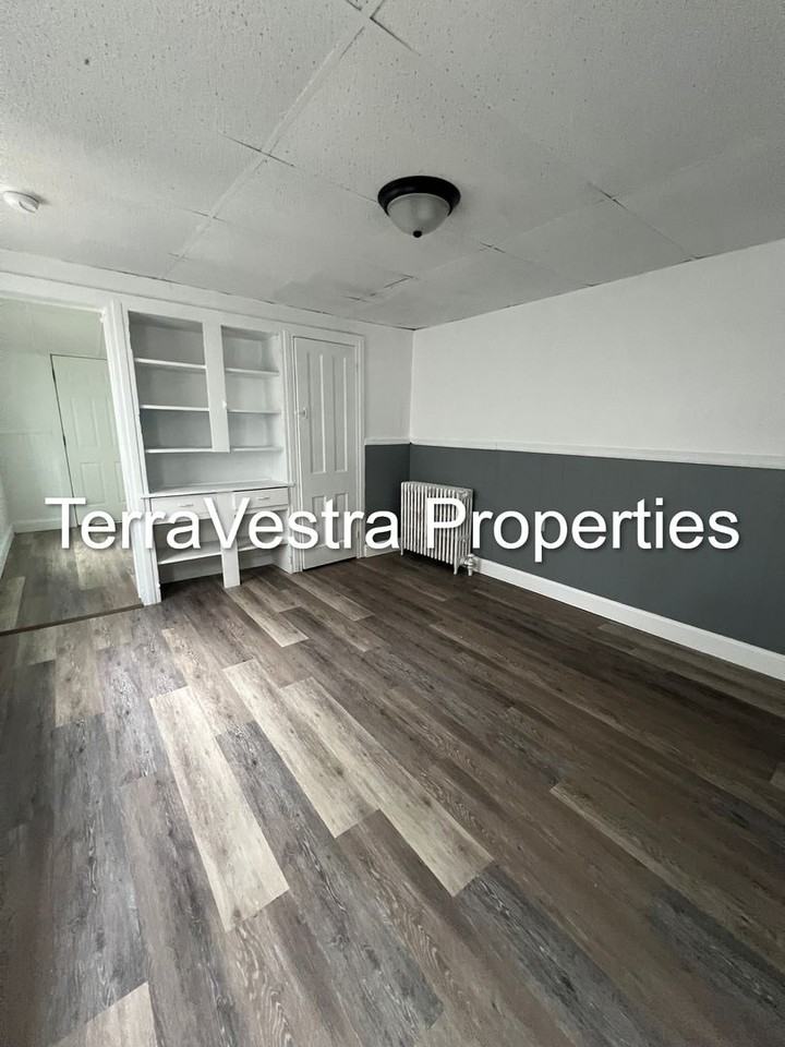 99 Chestnut St - Photo 6 of 18