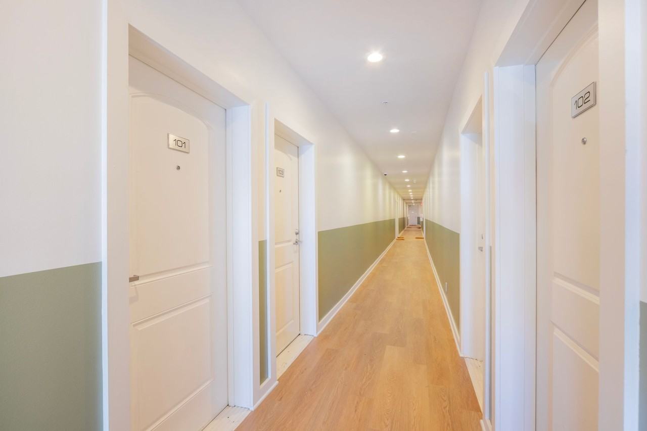 1752 N Kingsley Dr. - Photo 4 of 7