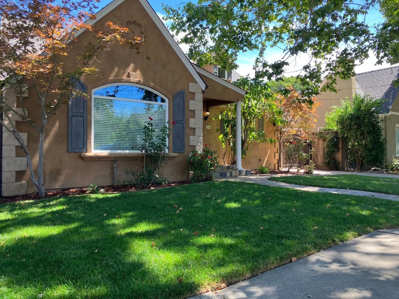 1466 Iris Ct - Photo 3 of 39