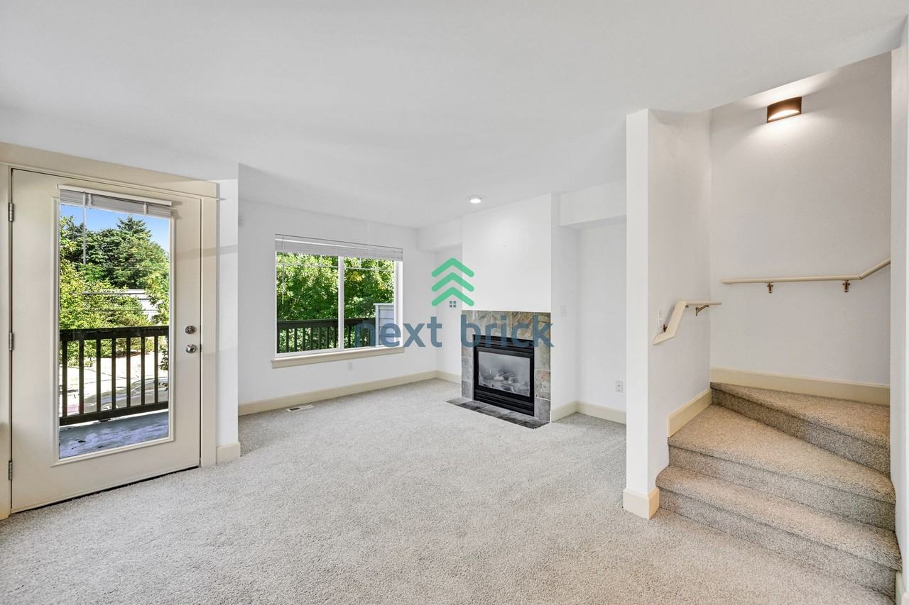 5971 Rainier Ave S #A - Photo 2 of 27