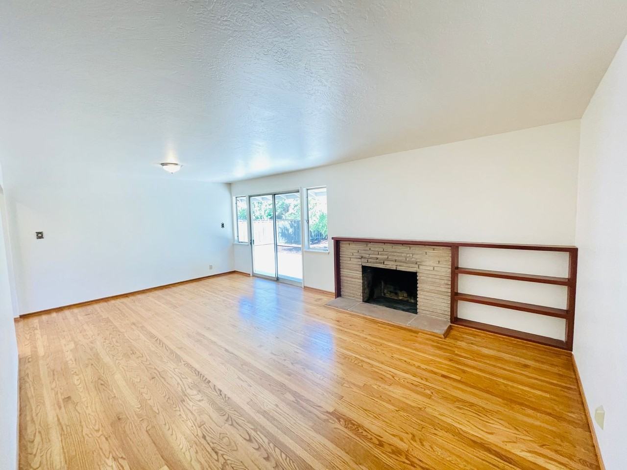 362 Flynn Ave - Photo 3 of 19