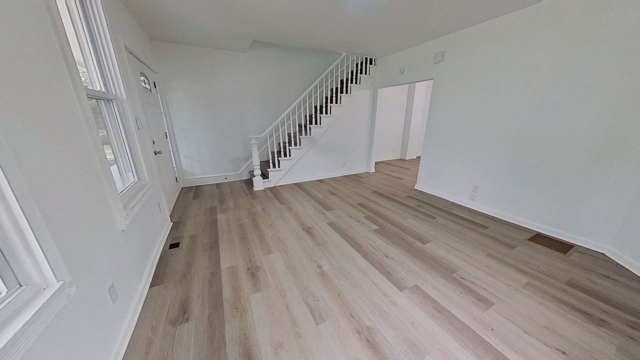 335 Main St - Photo 2 of 14