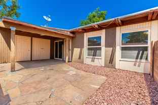 601 N May #22 - Photo 1 of 1