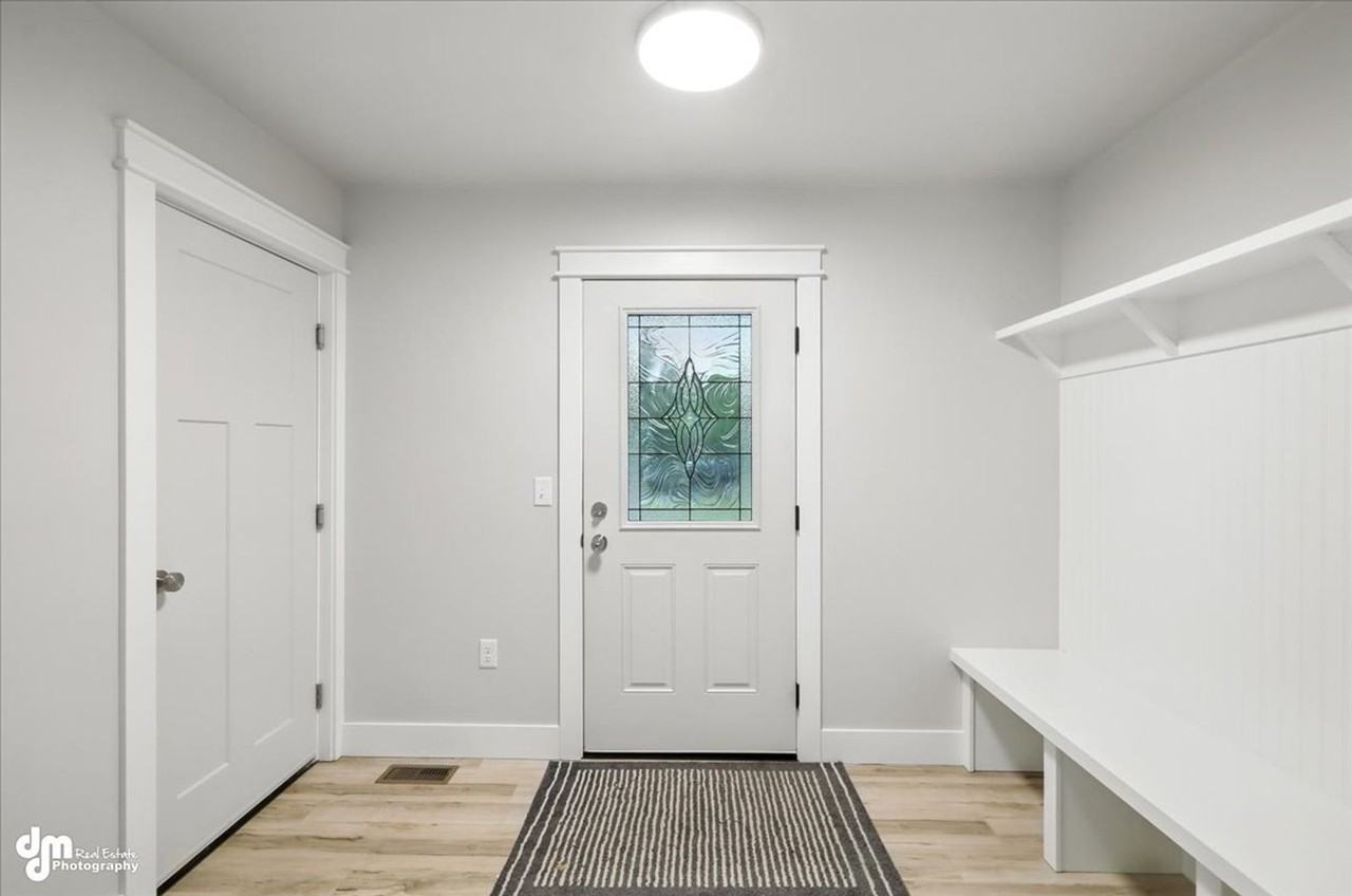 7145 N Paw St - Photo 3 of 45