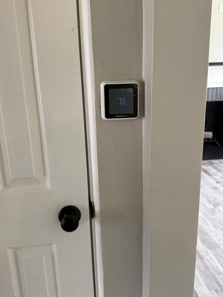 3725 Tyler St - Photo 7 of 25