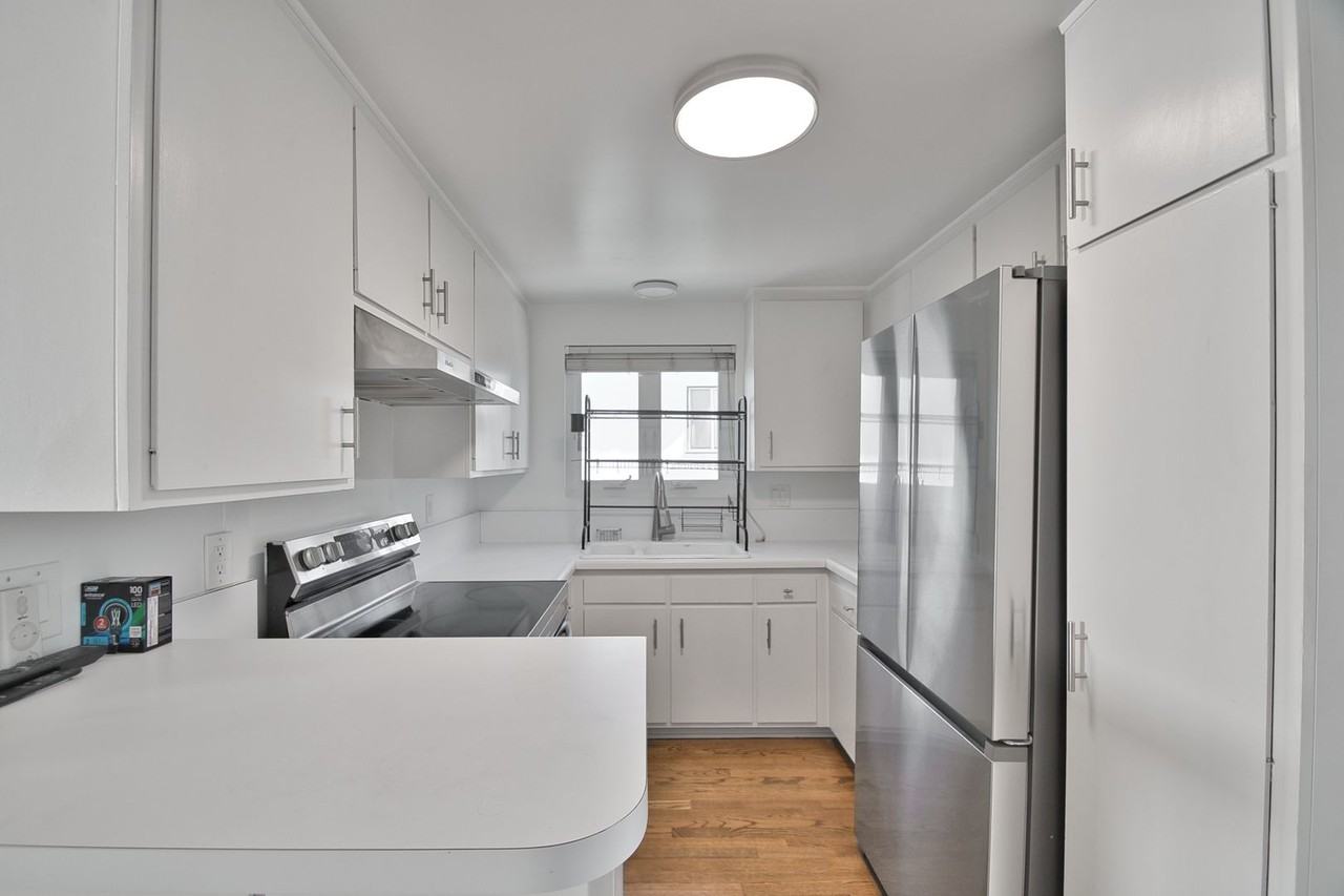 127 15th Pl - Photo 4 of 14