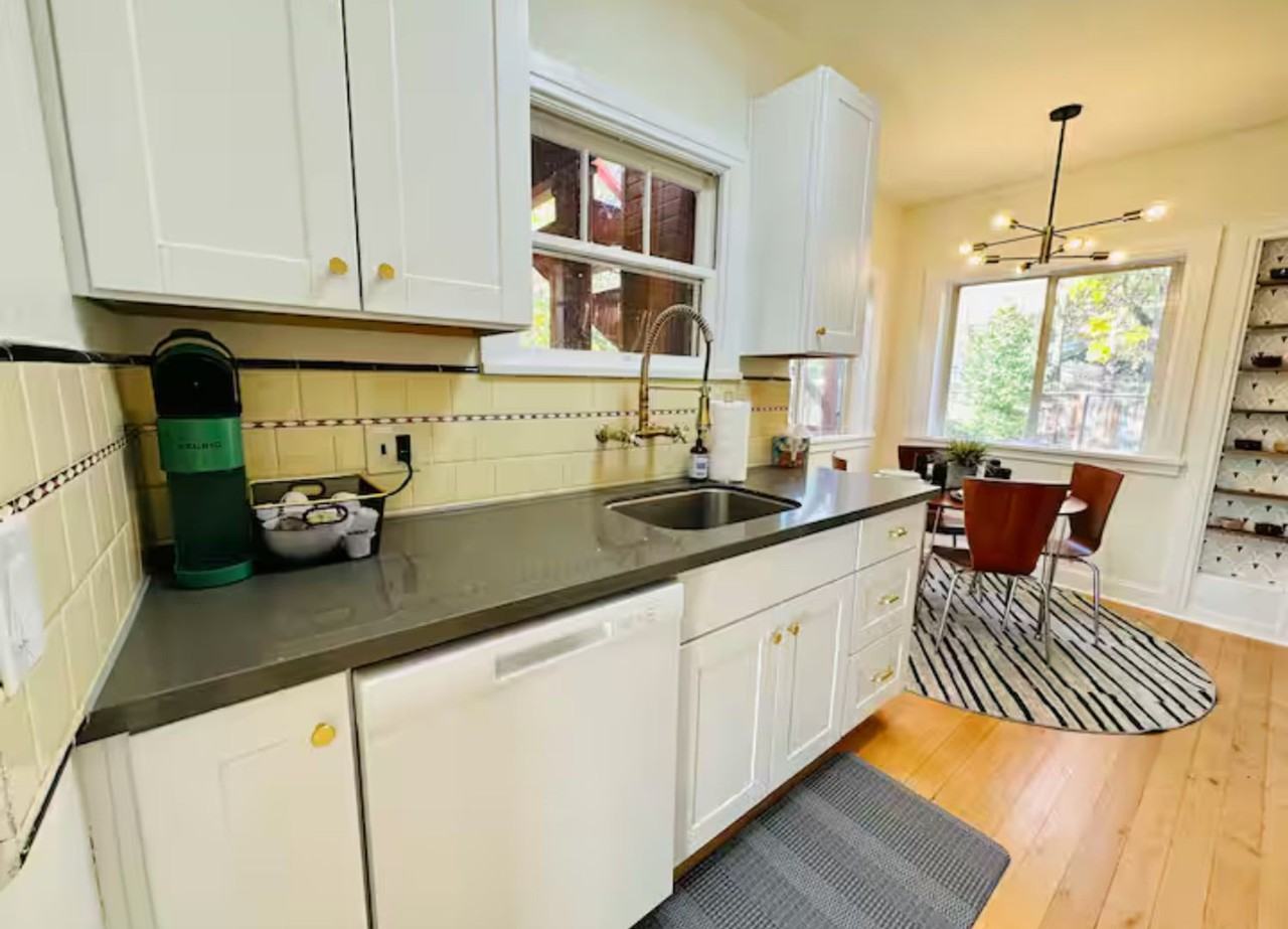 1295 Gordon Ave - Photo 7 of 41