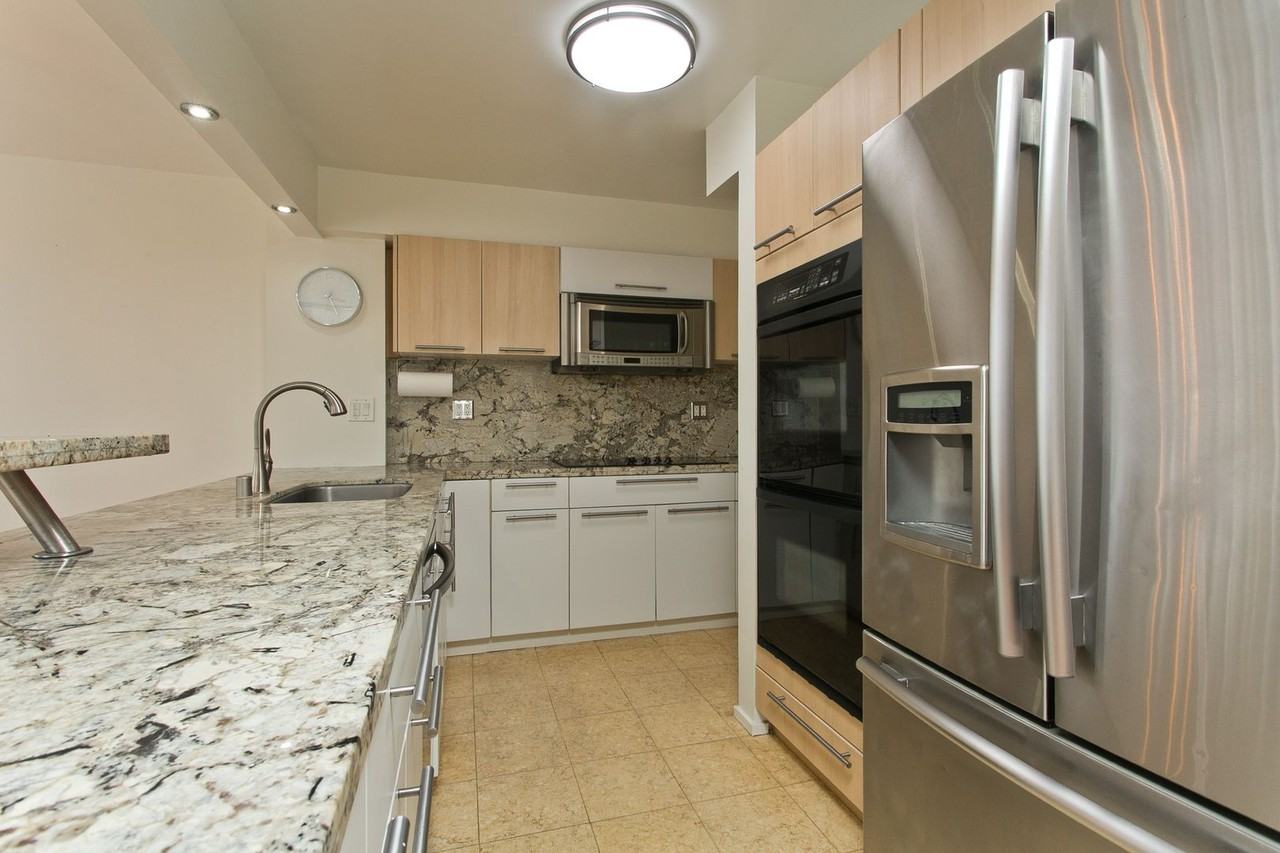 2232 Kapiolani Blvd - Photo 3 of 20