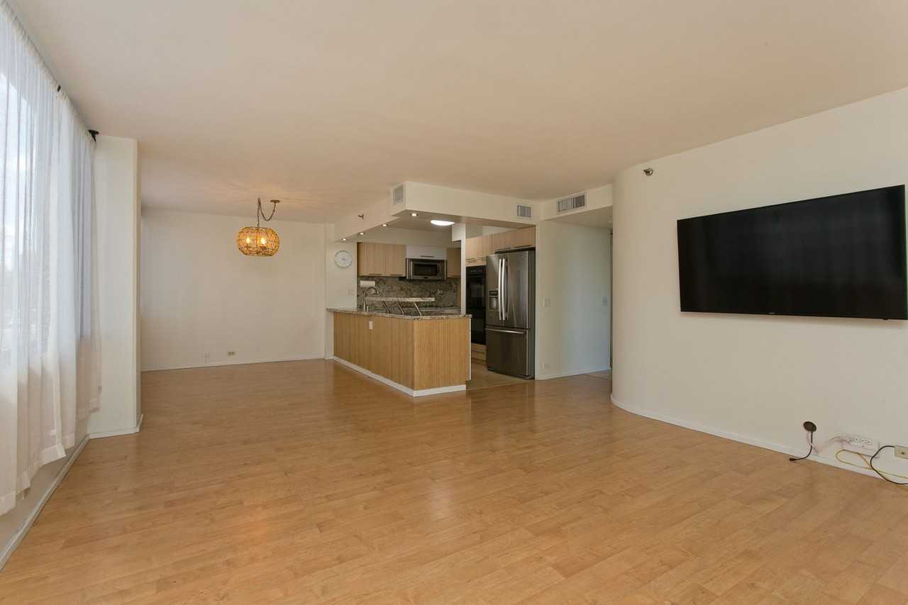2232 Kapiolani Blvd - Photo 5 of 20