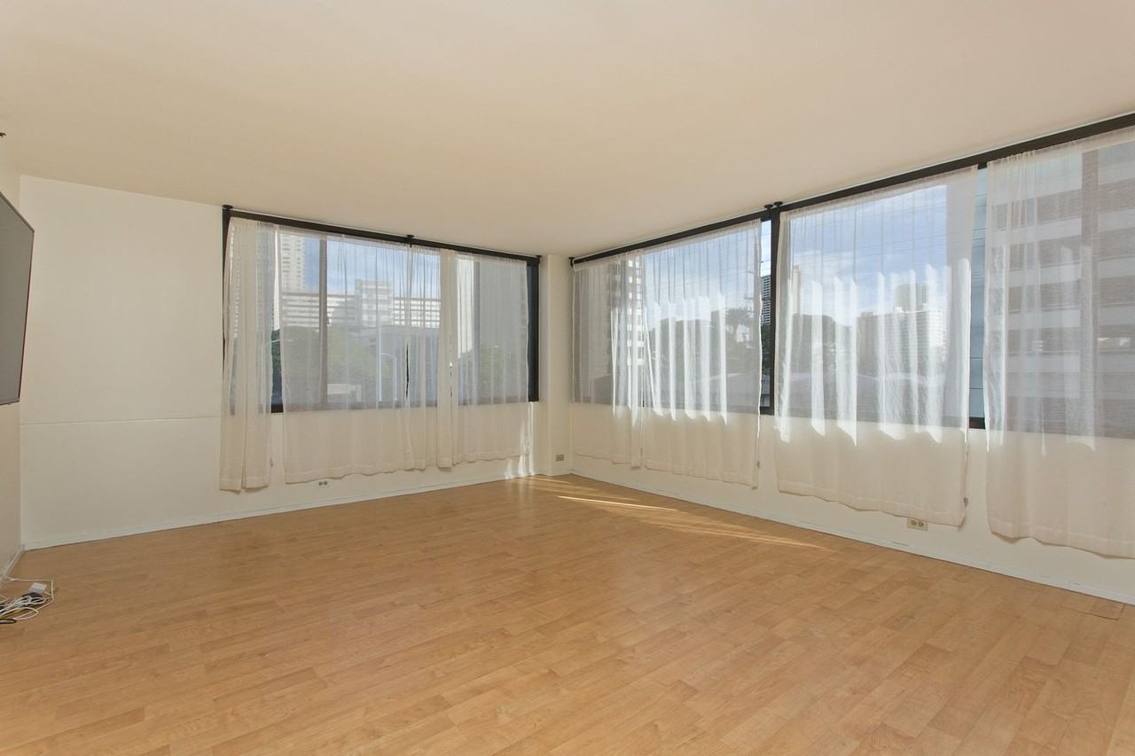 2232 Kapiolani Blvd - Photo 7 of 20