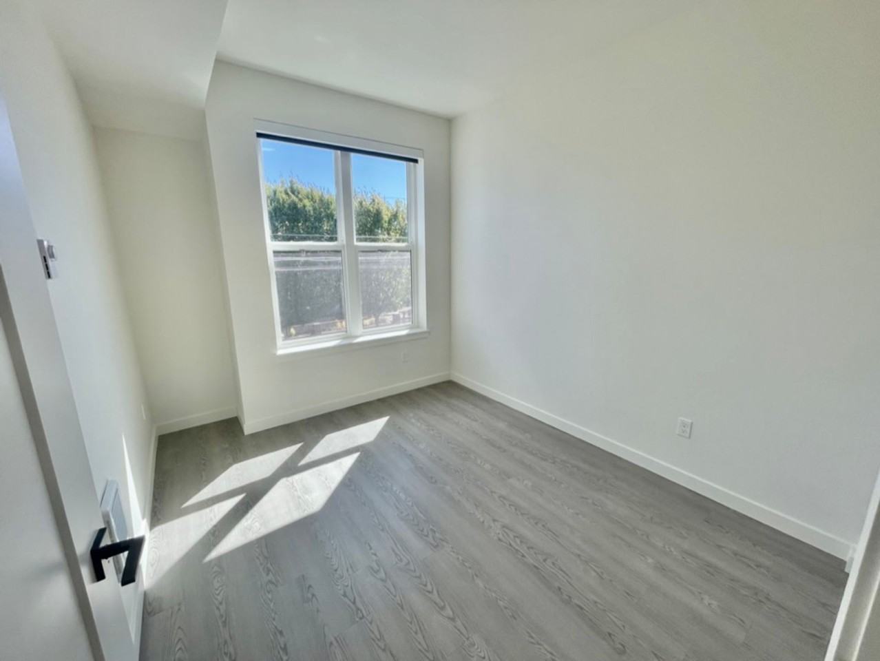 Modern Luxury Awaits! - Photo 3 of 41