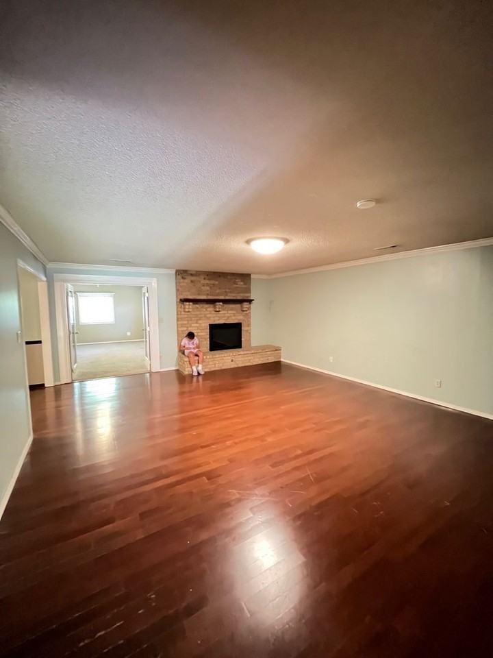2153 W Loren Cir - Photo 2 of 19