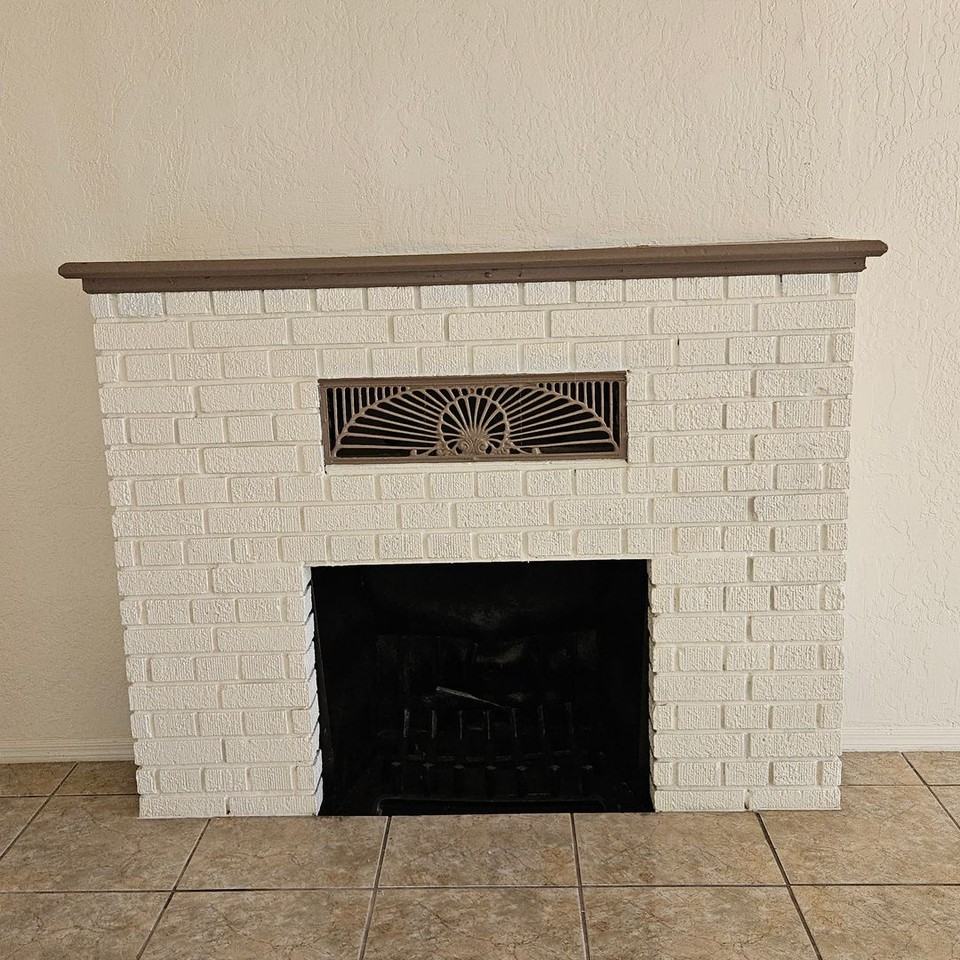 4810 West 8th Street - Photo 3 of 20