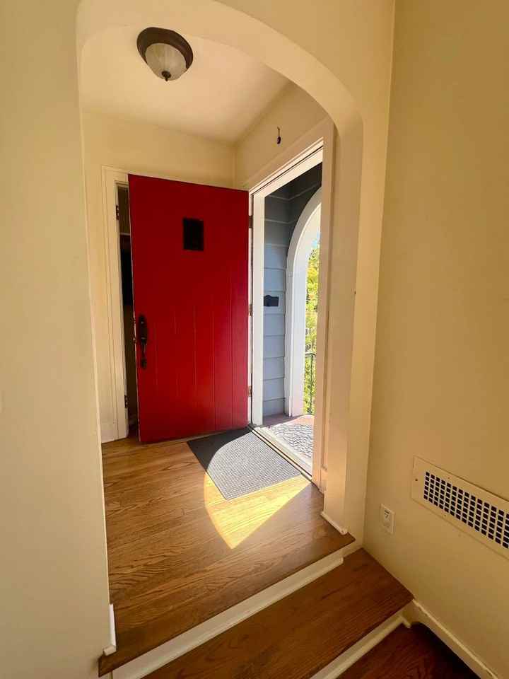 124 18th Ave Se - Photo 2 of 44