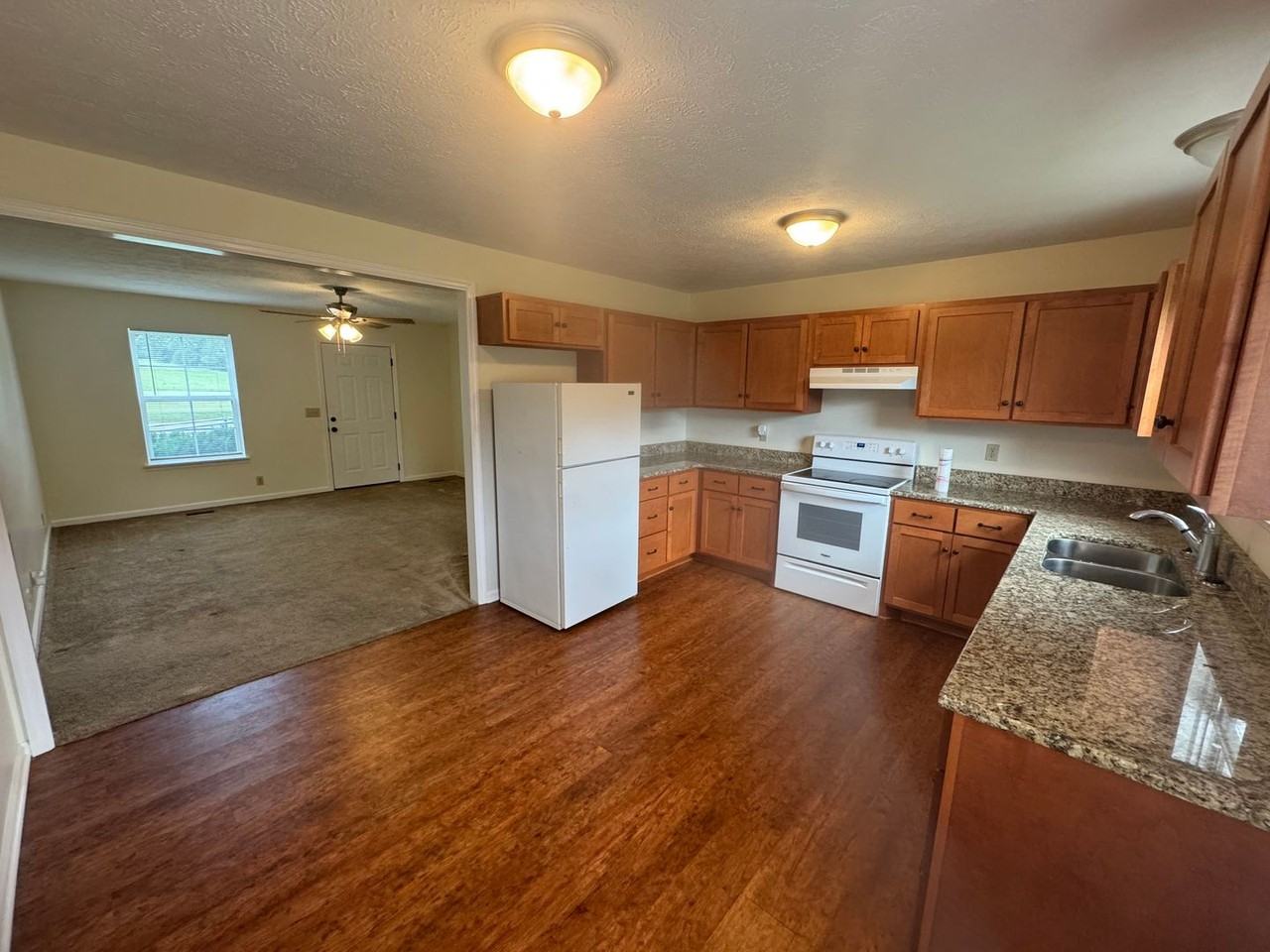 9948 Stewarts Ferry Pike - Photo 2 of 12