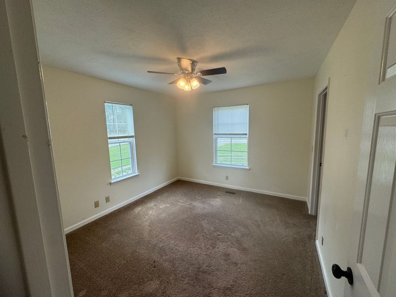 9948 Stewarts Ferry Pike - Photo 6 of 12