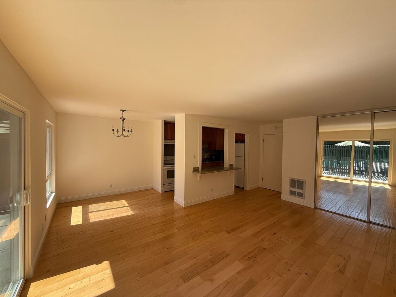 800 North Delaware Street - Photo 5 of 11