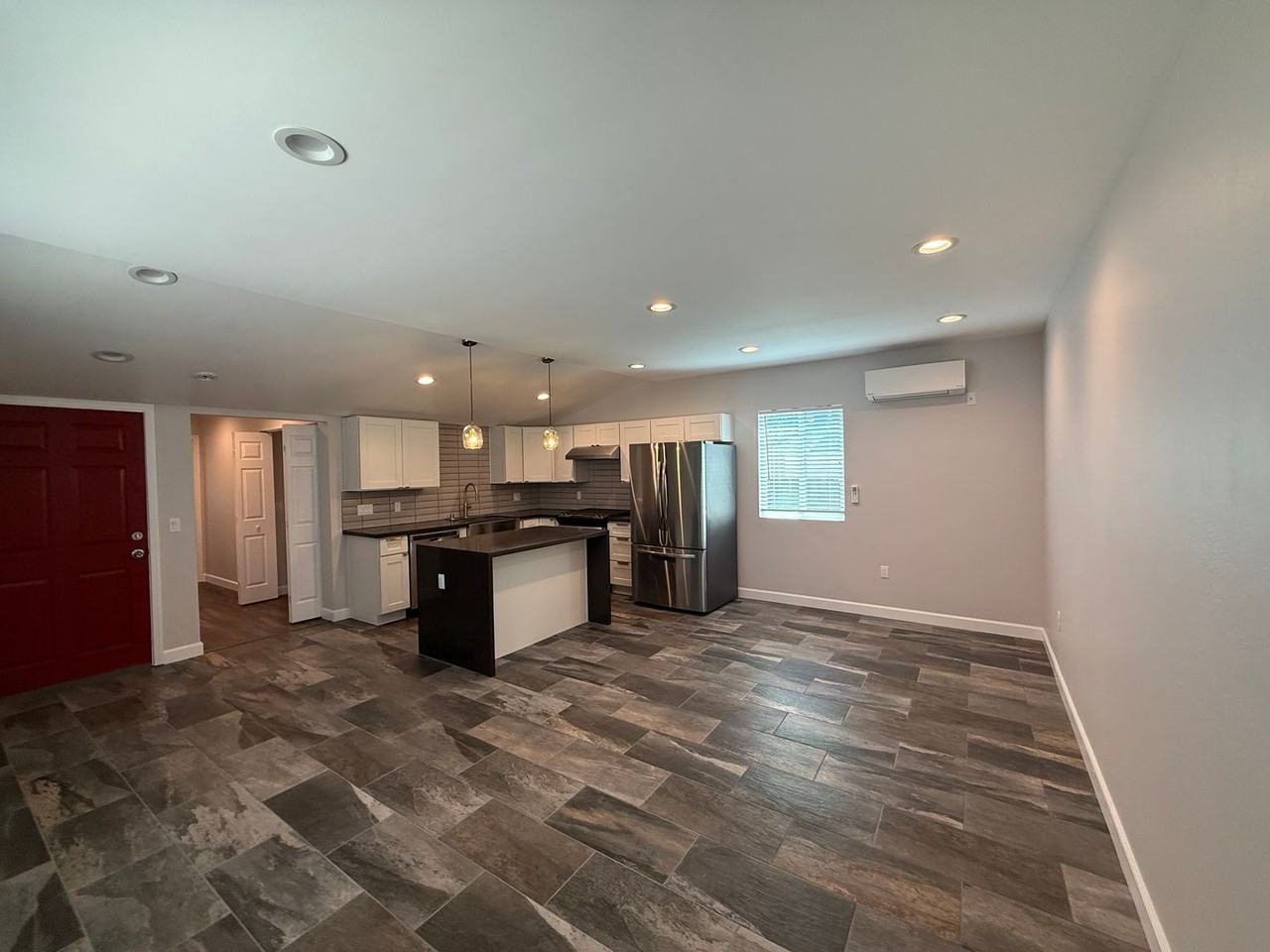 3042 Hermosa Ave #A - Photo 4 of 15