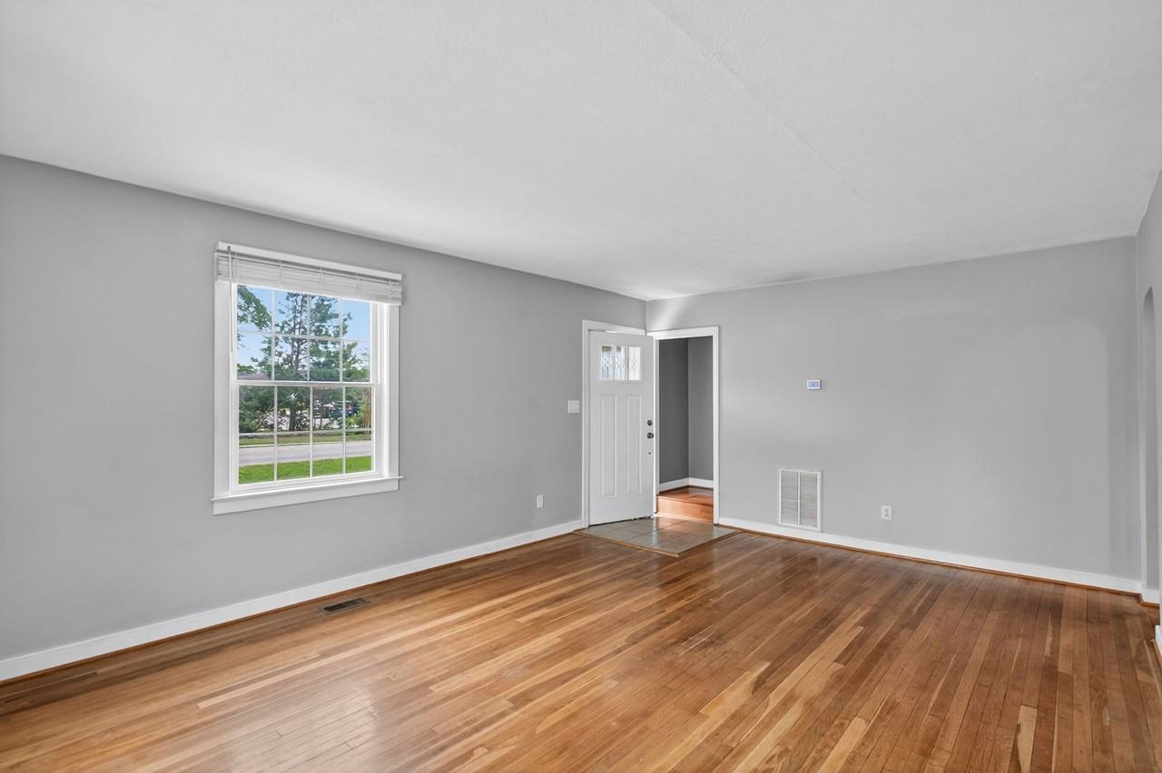 114 Battle Rd - Photo 6 of 34