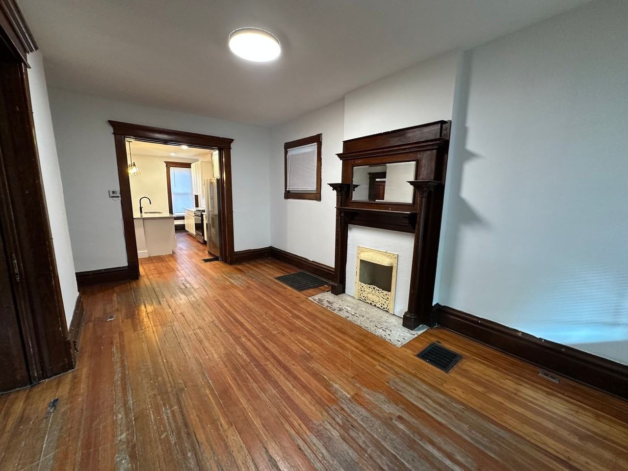 197 W 8th Ave - Photo 2 of 34