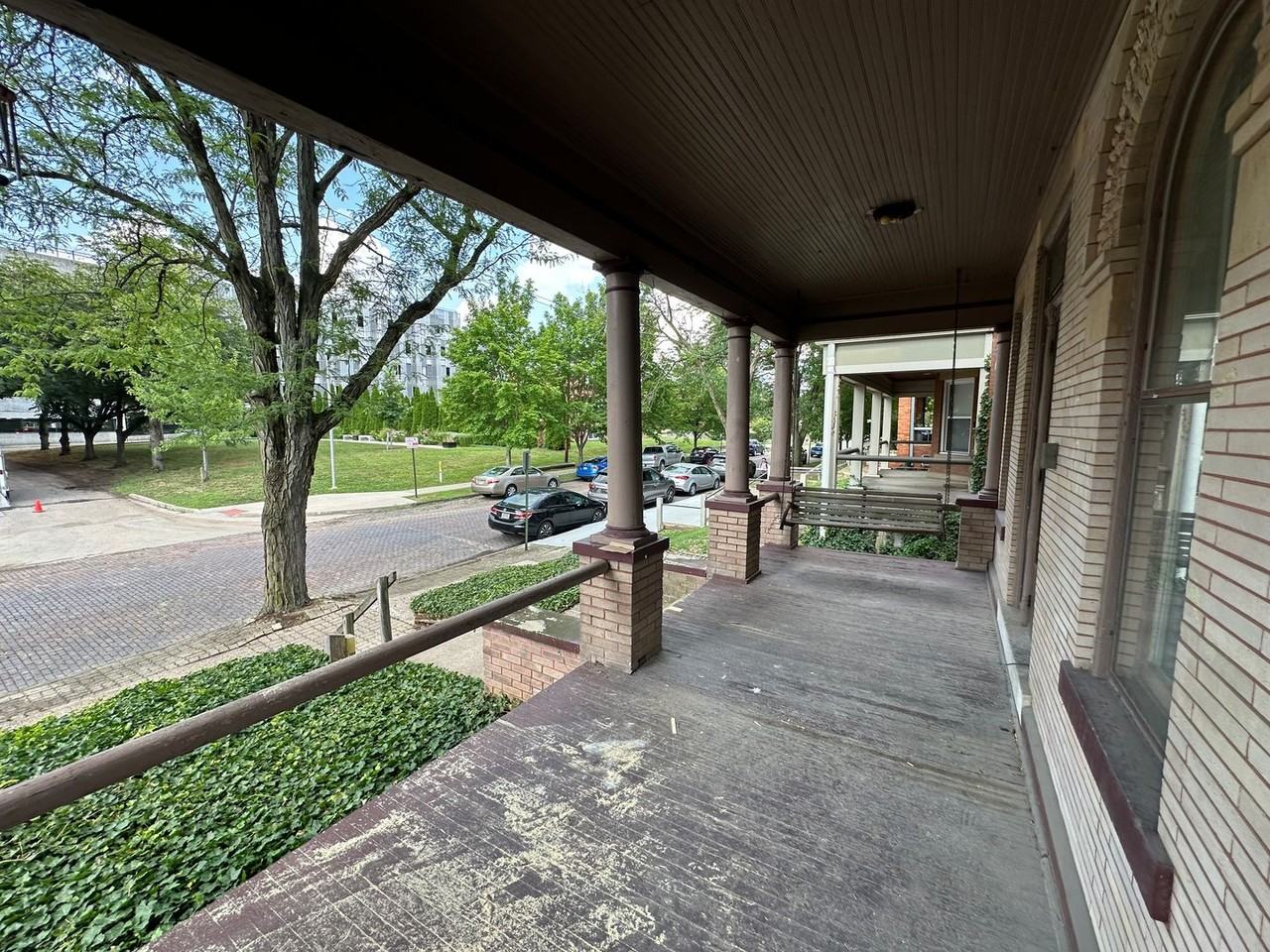 353 W 8th Ave - Photo 3 of 38