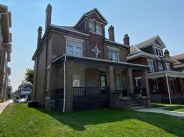 featured image of 161 E 13th Ave
