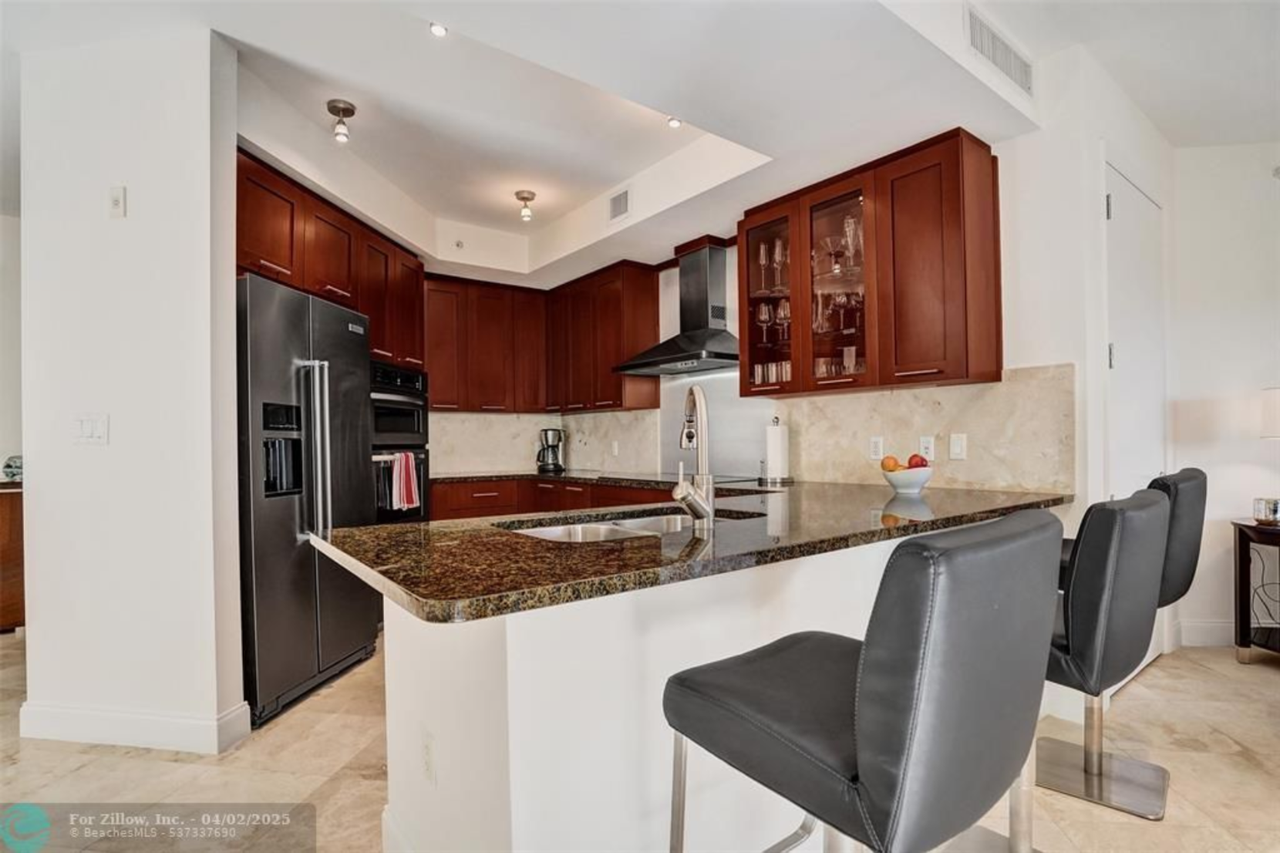 2501 N Ocean Blvd #550A - Photo 3 of 50