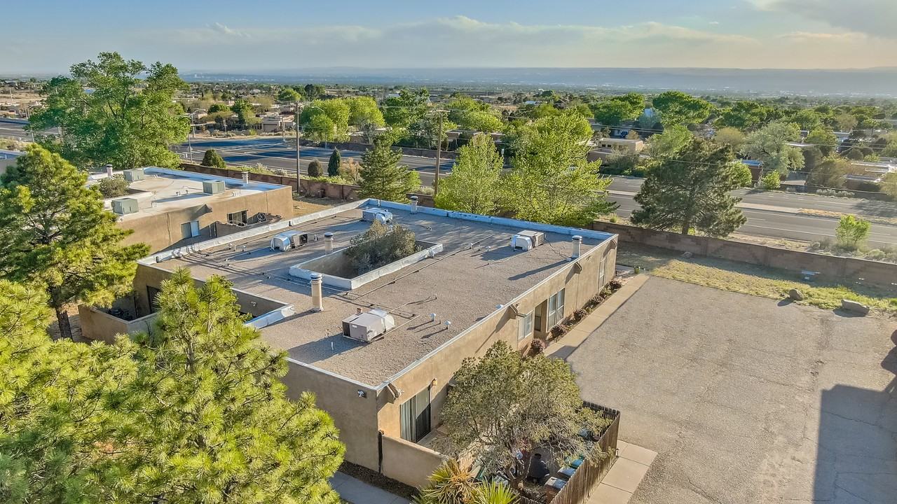 785 Tramway Pl Ne #B - Photo 5 of 50