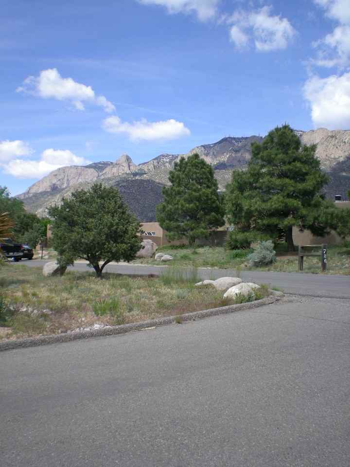 785 Tramway Pl Ne #B - Photo 7 of 50