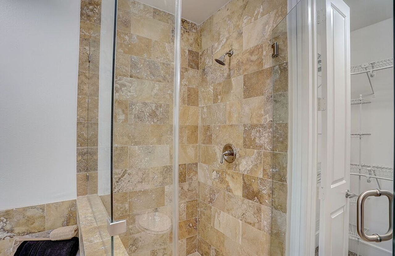 2800 Kirby Drive #449 - Photo 3 of 8