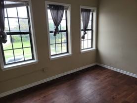 354 E Southcross Blvd #7 - Photo 1 of 1