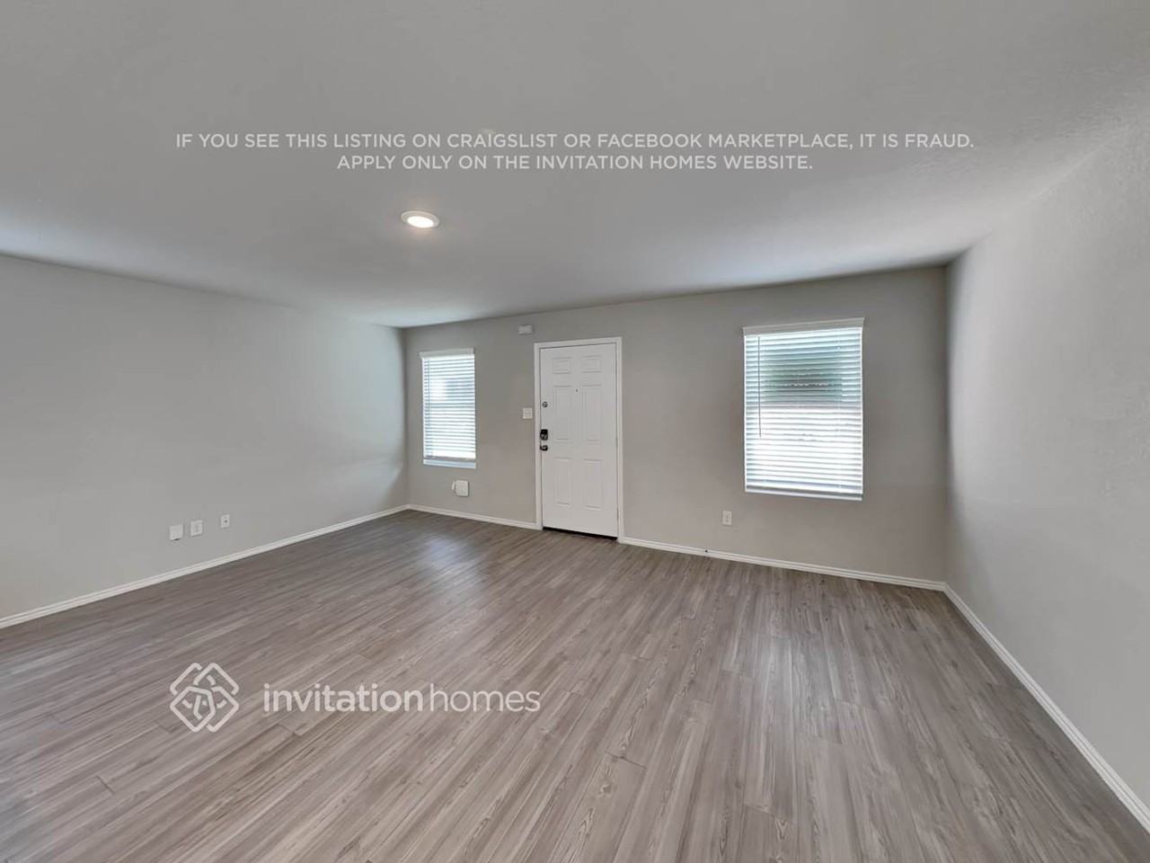 7302 Alcazar Gate - Photo 3 of 18