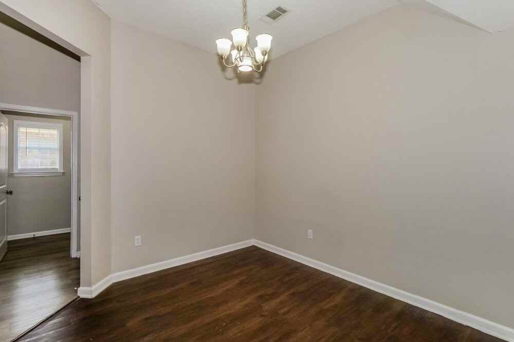 320 Terry Rd - Photo 6 of 16