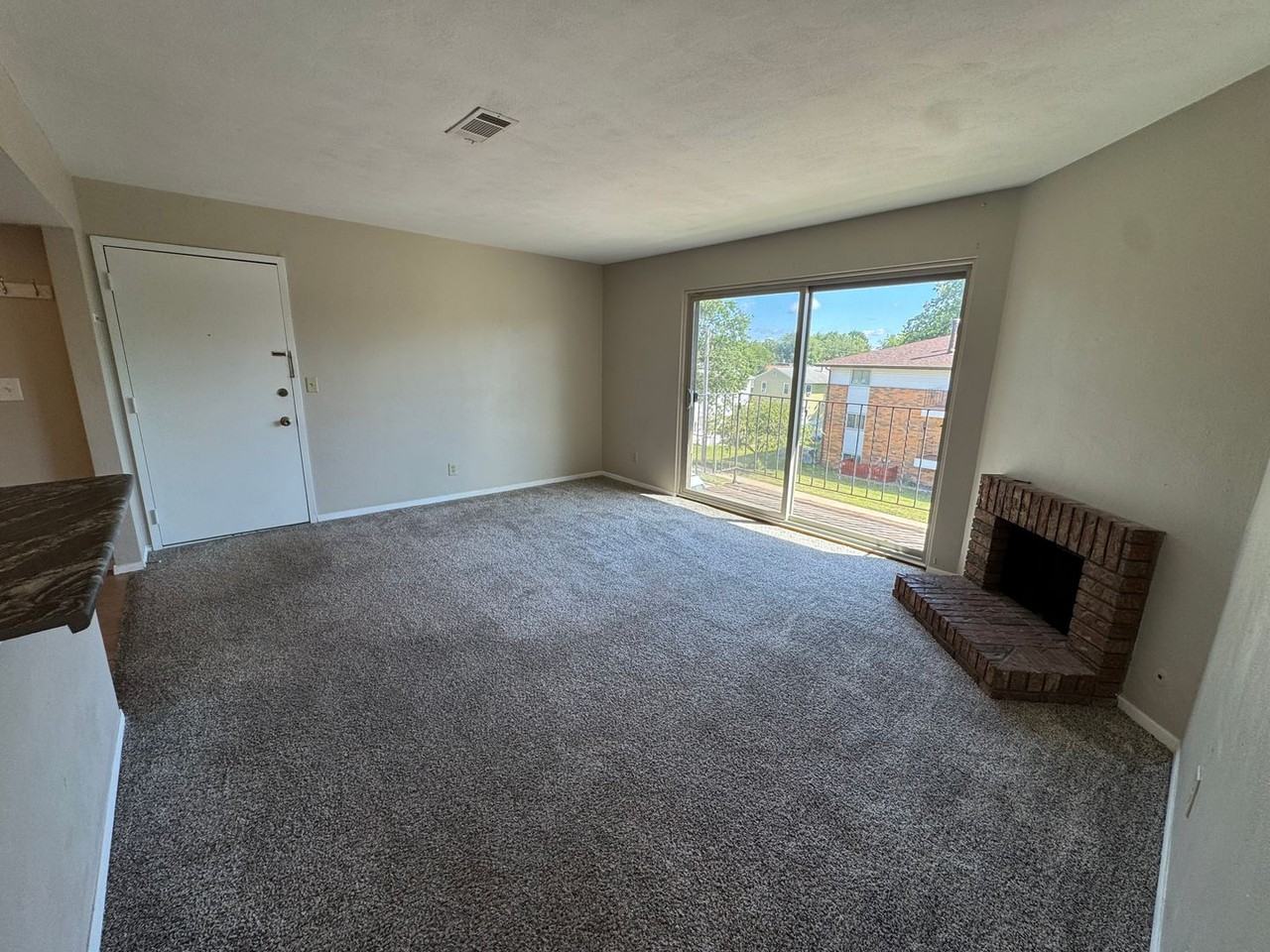 3021 4th St #9 - Photo 3 of 10