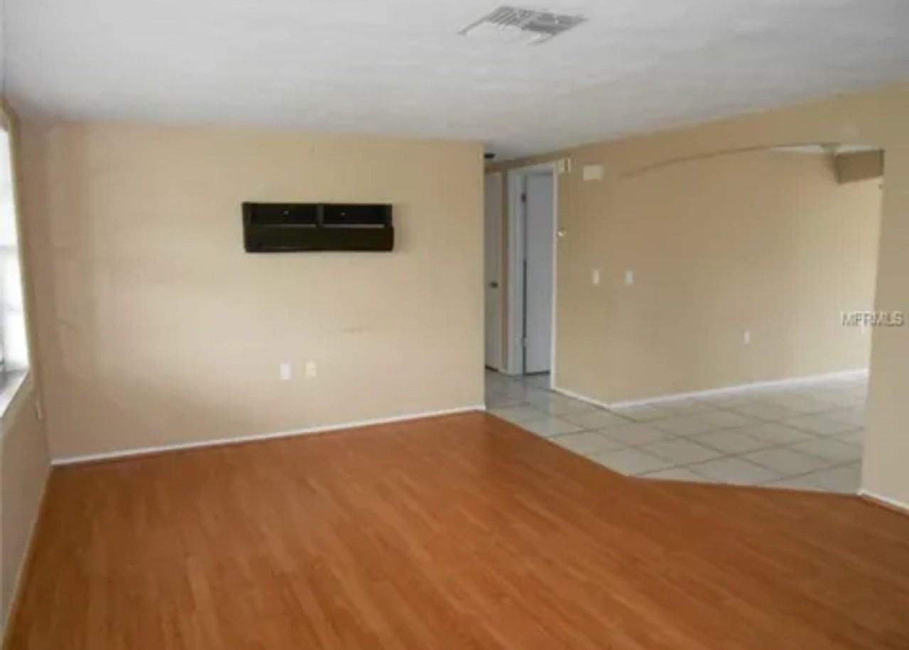 5912 Della Dr - Photo 2 of 10